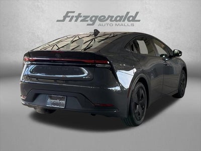 2025 Toyota PRIUS LE