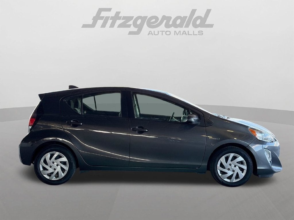 2015 Toyota PRIUS c Two