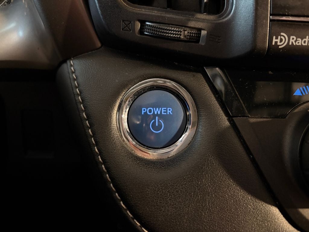 2018 Toyota RAV4 HYBRID XLE