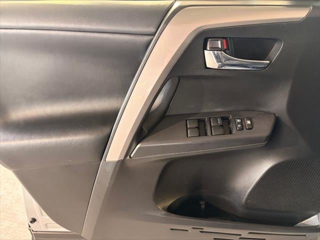 2018 Toyota RAV4 HYBRID XLE