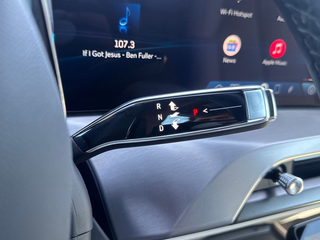 2026 Cadillac VISTIQ Luxury