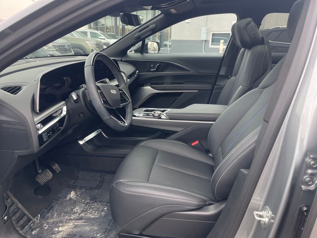 2025 Cadillac LYRIQ Luxury