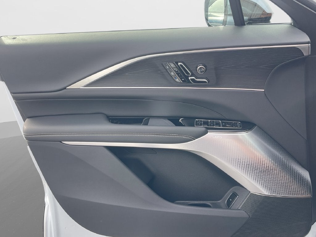 2026 Cadillac LYRIQ Signature Sport