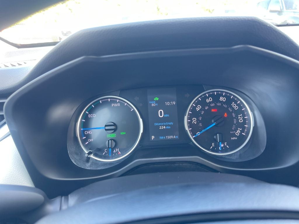 2022 Toyota RAV4 Hybrid XLE