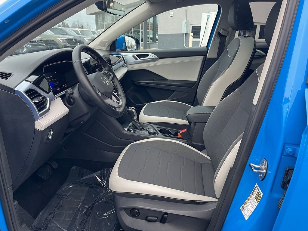 2025 Volkswagen Taos 1.5T SE