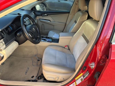 2014 Toyota Camry Hybrid XLE