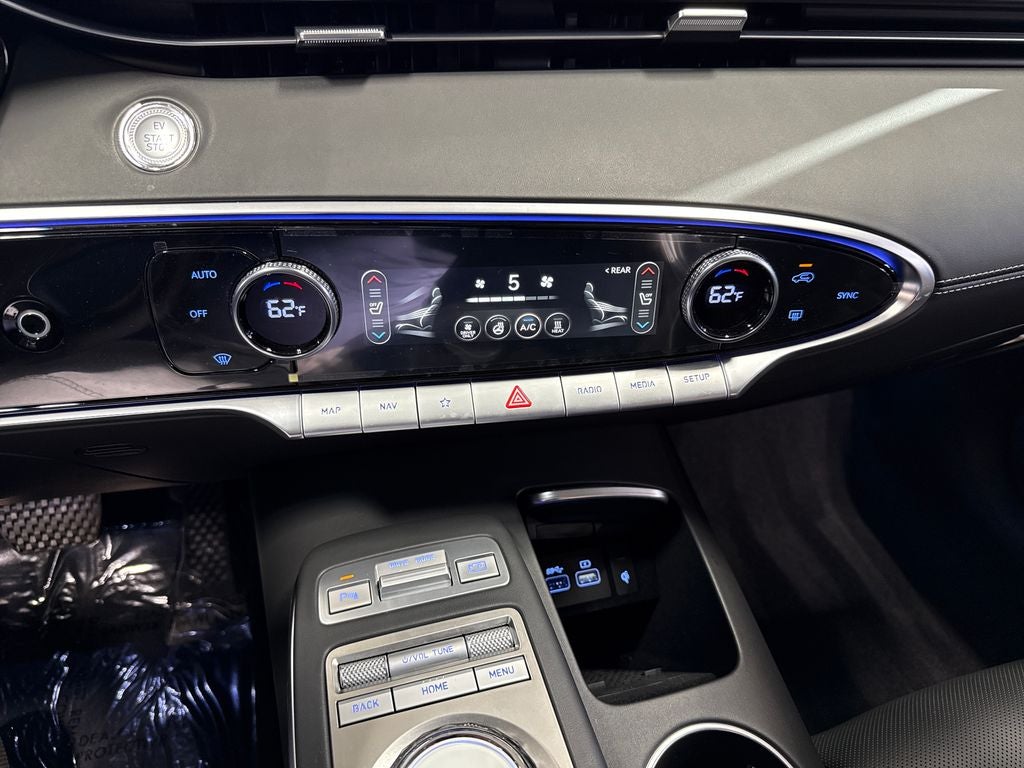 2025 Genesis Electrified GV70 Advanced
