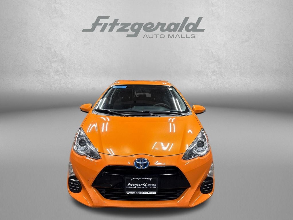 2016 Toyota Prius c Two