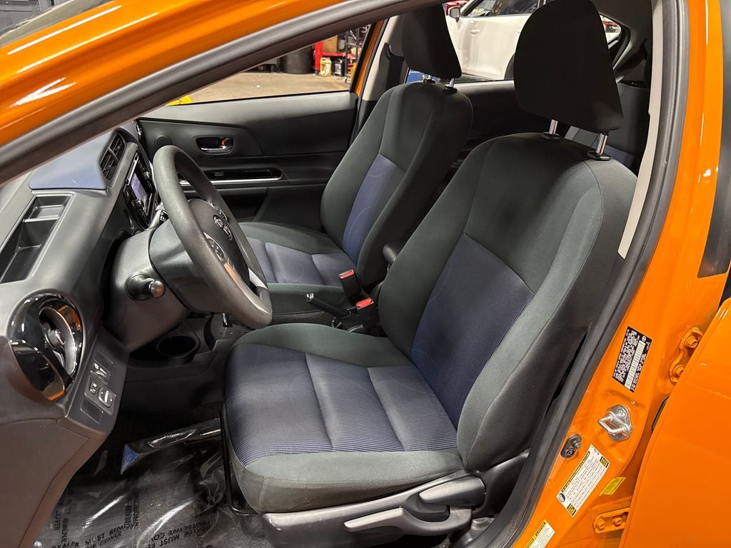 2016 Toyota Prius c Two