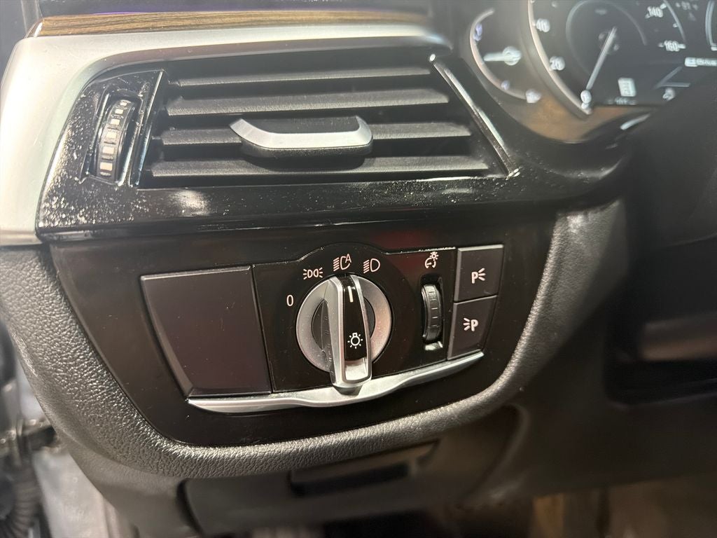 2019 BMW 5 Series 530e xDrive iPerformance