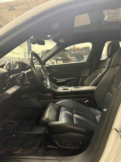 2022 Porsche Taycan Base