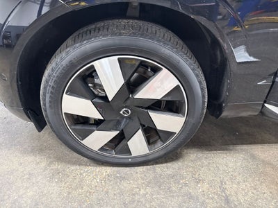 2023 Volvo XC60 Recharge Plug-In Hybrid T8 Plus Bright Theme