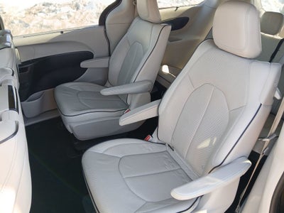 2018 Chrysler Pacifica Hybrid Limited