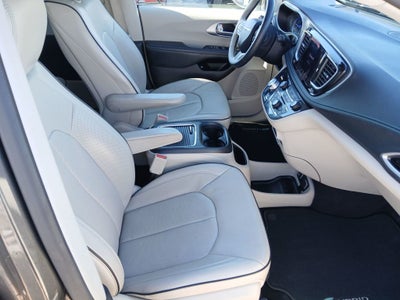 2018 Chrysler Pacifica Hybrid Limited