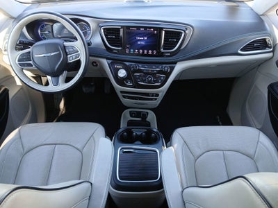 2018 Chrysler Pacifica Hybrid Limited