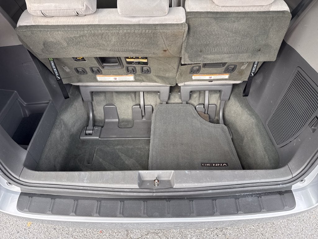 2015 Toyota Sienna LE 7 Passenger