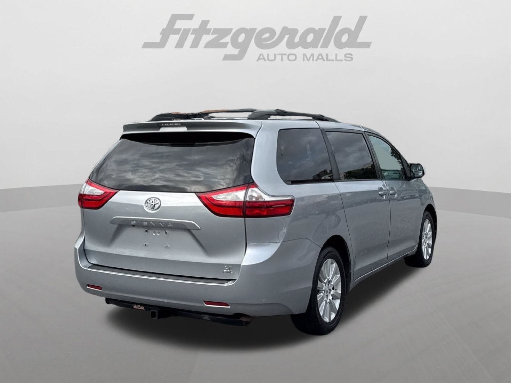 2015 Toyota Sienna LE 7 Passenger