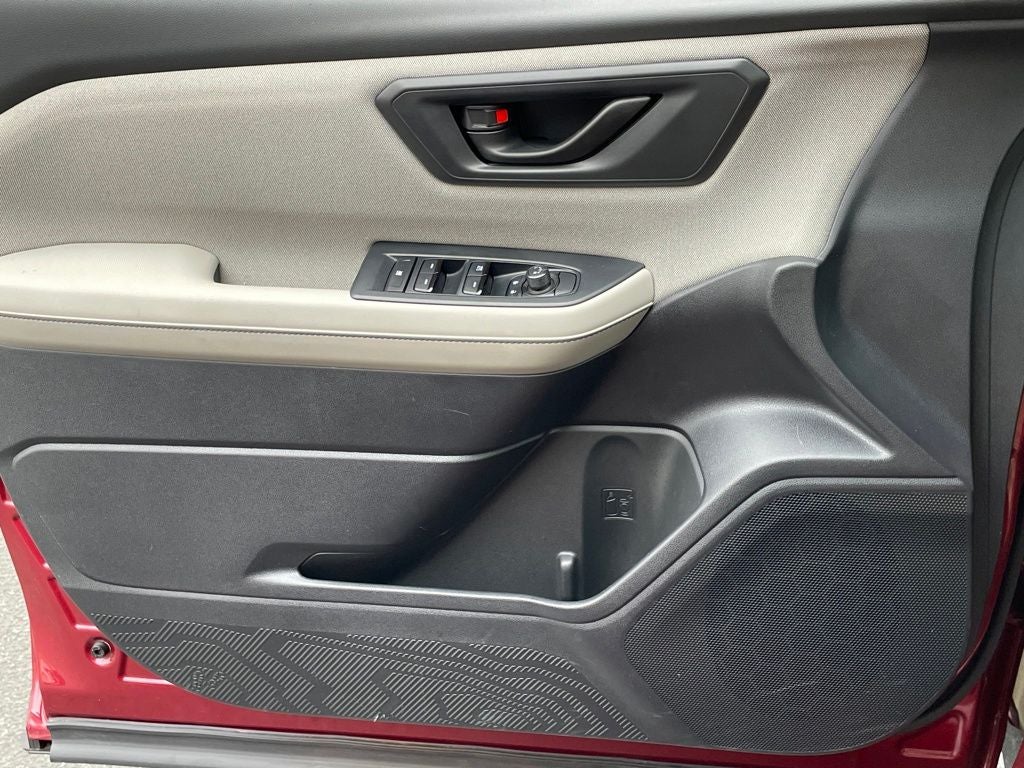 2025 Subaru Forester Base