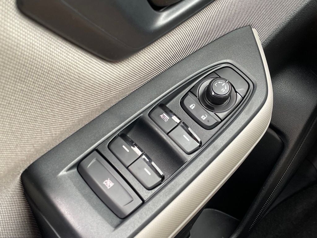 2025 Subaru Forester Base