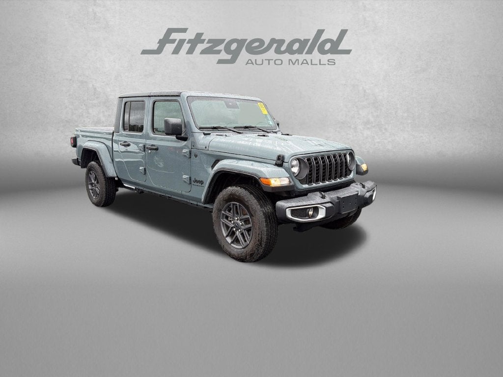2024 Jeep Gladiator Sport S