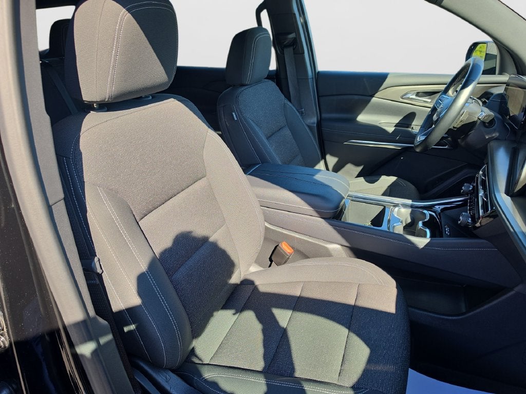 2025 Chevrolet Traverse LT 2LT
