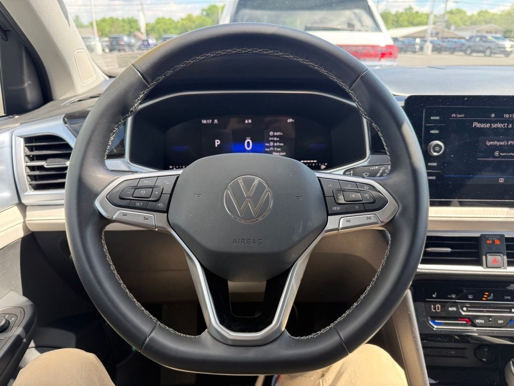 2025 Volkswagen Taos 1.5T SE