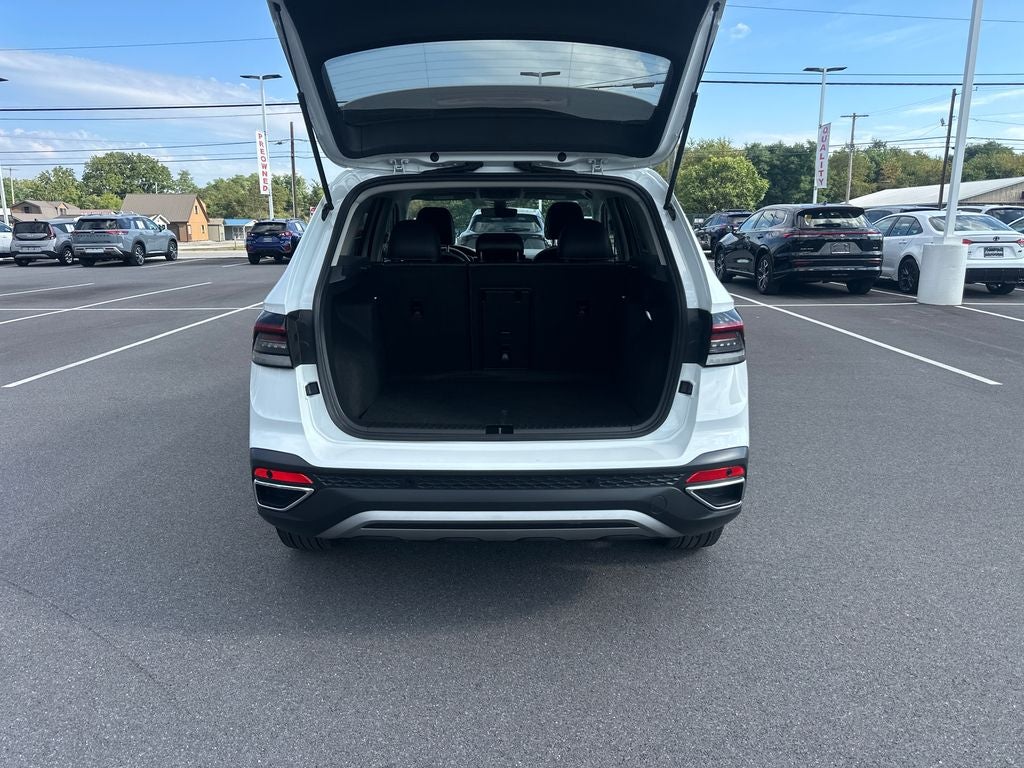 2025 Volkswagen Taos 1.5T SE