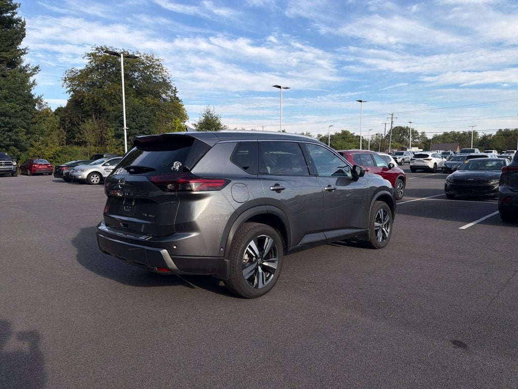2024 Nissan Rogue SL