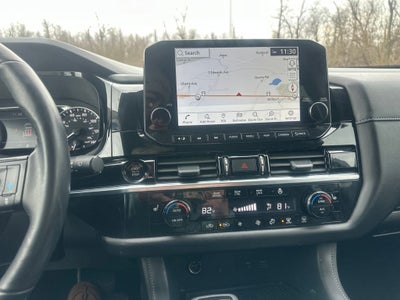 2025 Nissan Pathfinder SL