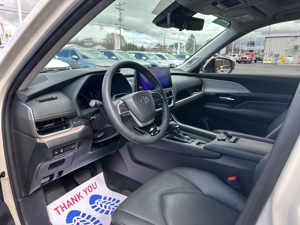 2024 Toyota GRAND HIGHLANDER Platinum