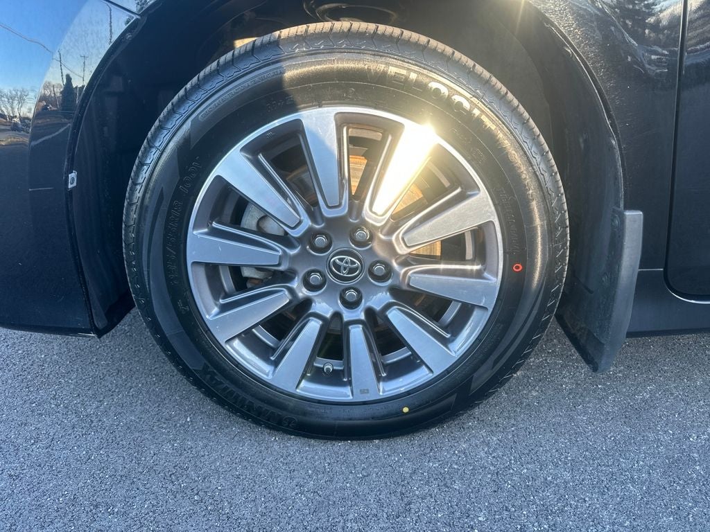 2019 Toyota Sienna Limited Premium 7 Passenger