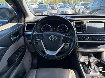 2019 Toyota Highlander Limited Platinum