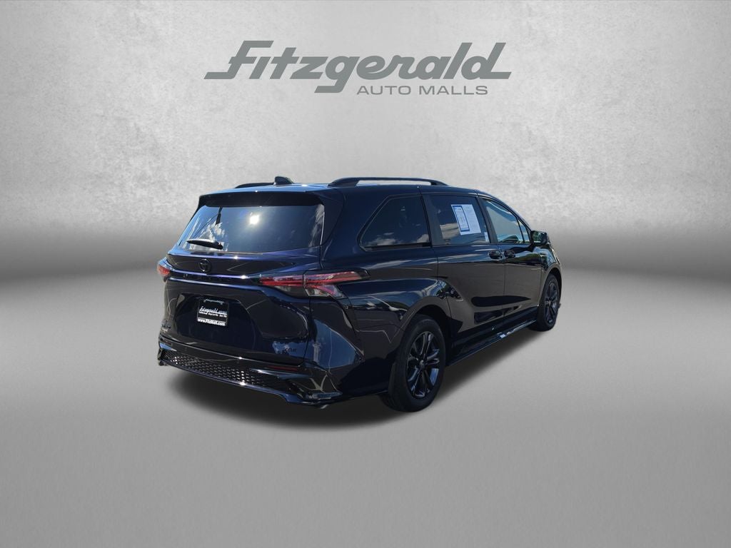 2026 Toyota Sienna XSE 7 Passenger