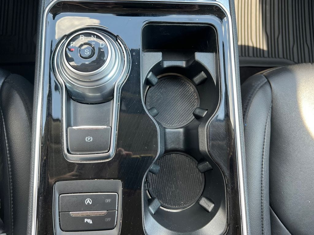 2020 Ford Edge Titanium