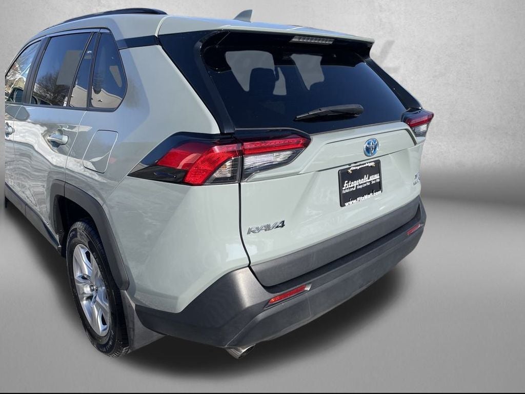 2021 Toyota RAV4 Hybrid XLE