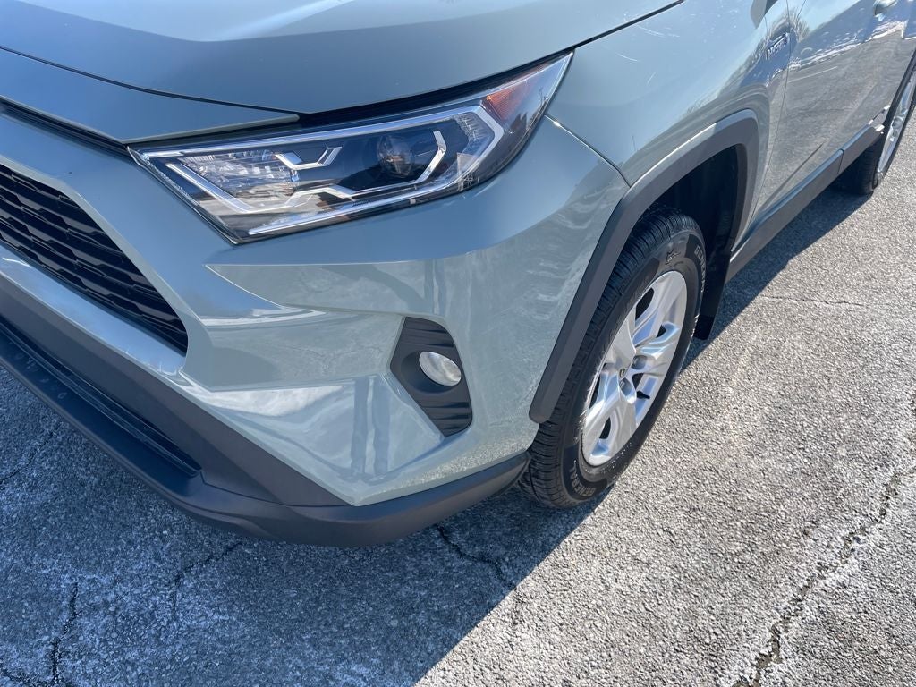 2021 Toyota RAV4 Hybrid XLE