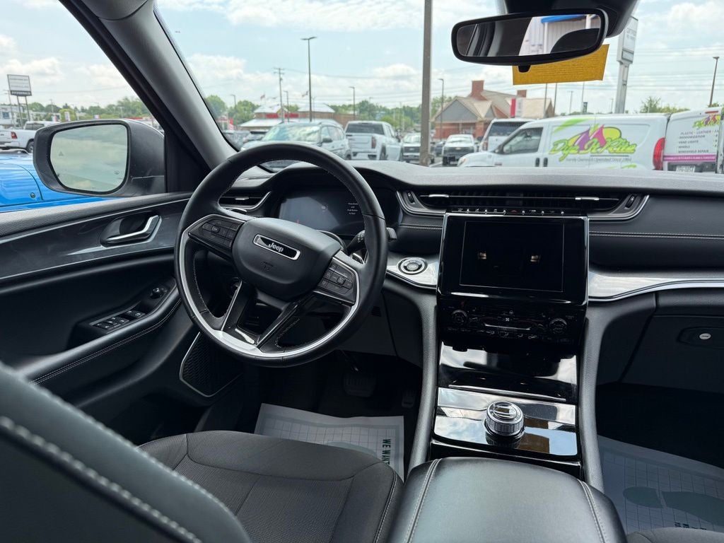 2021 Jeep Grand Cherokee L Laredo 4x4