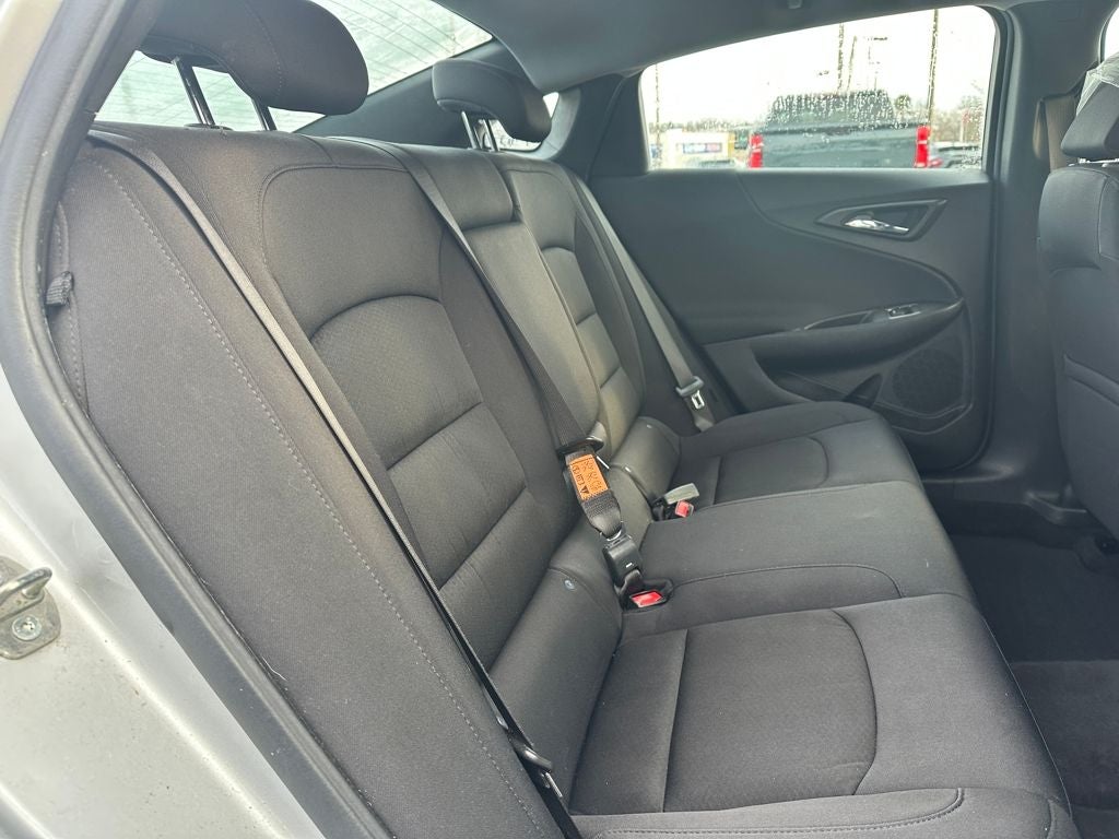 2022 Chevrolet Malibu FWD LT