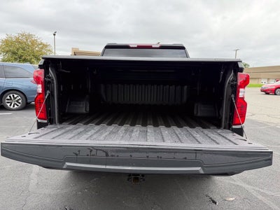 2023 Chevrolet Silverado 1500 4WD Crew Cab Short Bed Custom