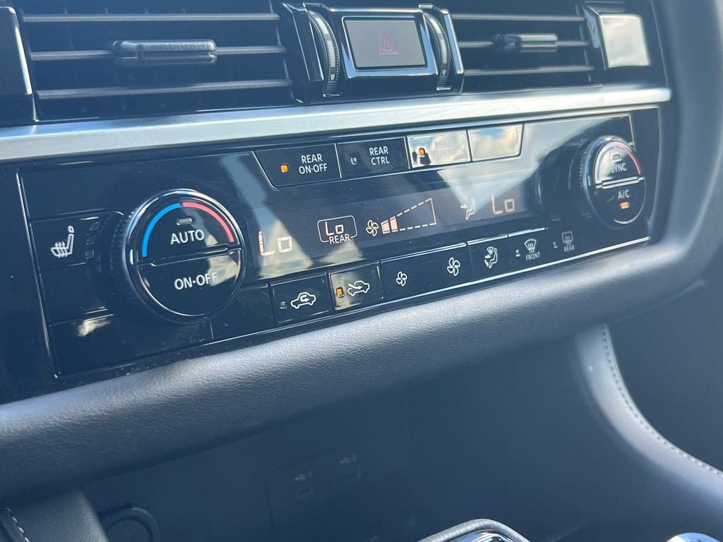 2025 Nissan Pathfinder SV 4WD