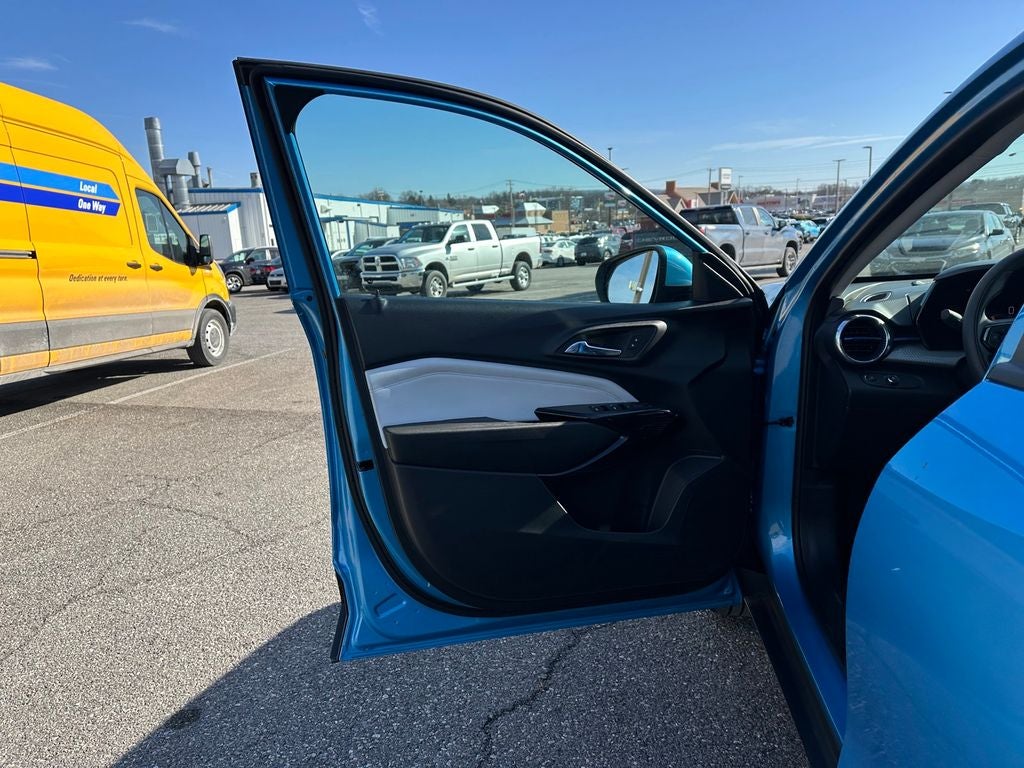 2025 Chevrolet Trax FWD LT