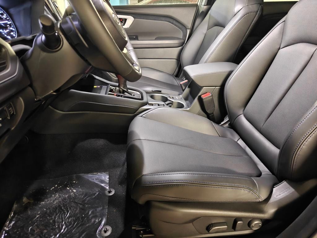 2025 Subaru FORESTER Limited