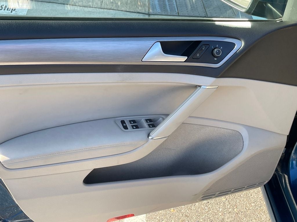 2017 Volkswagen Golf TSI S 4-Door