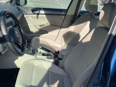 2017 Volkswagen Golf TSI S 4-Door