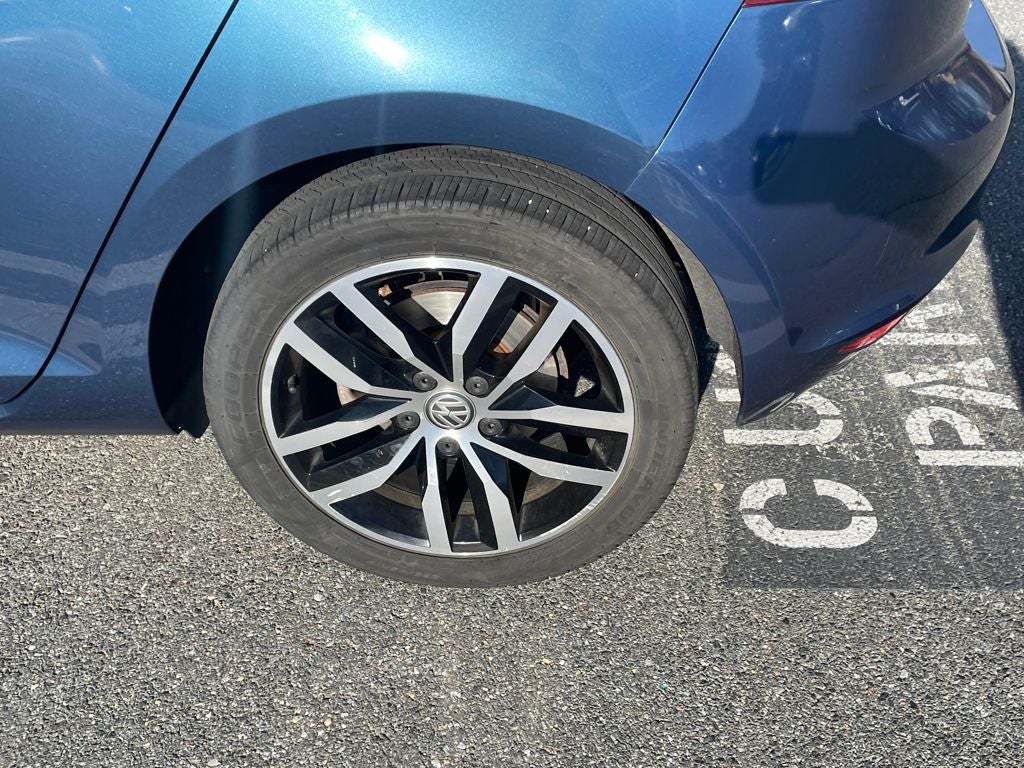2017 Volkswagen Golf TSI S 4-Door