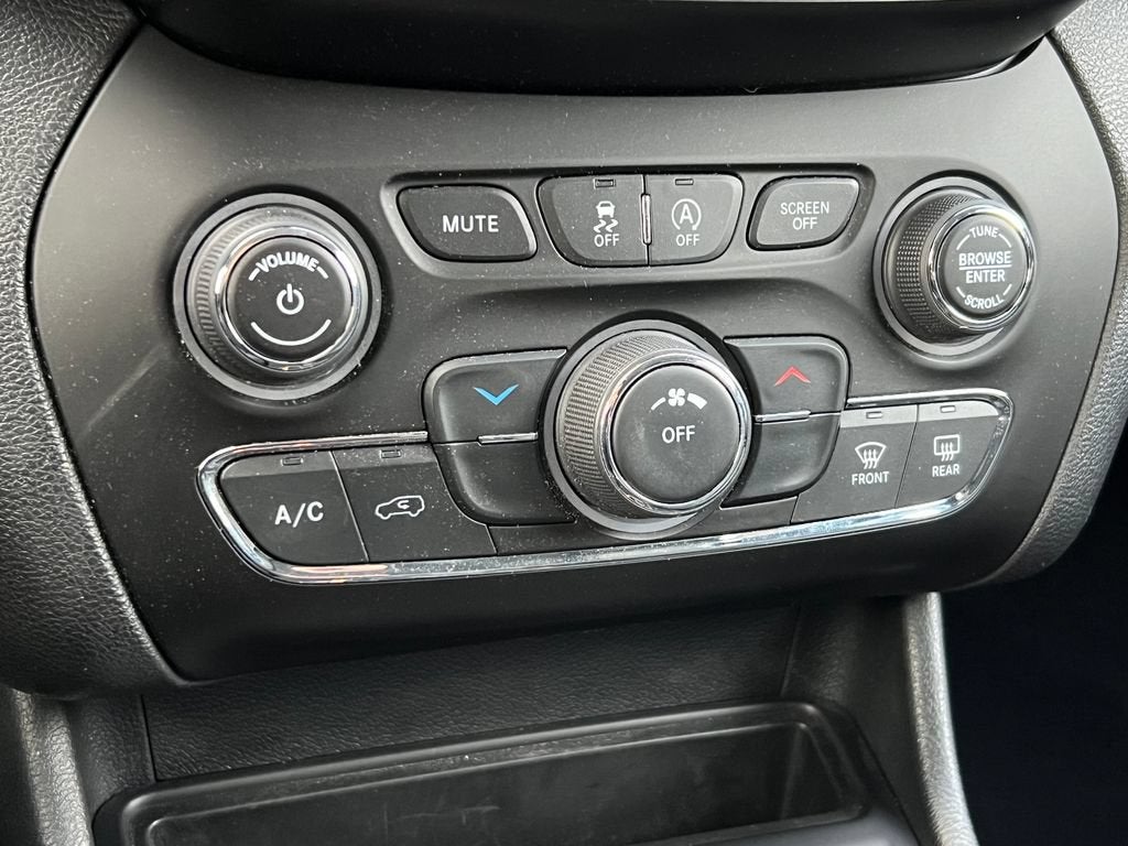 2021 Jeep Cherokee Latitude Lux 4x4
