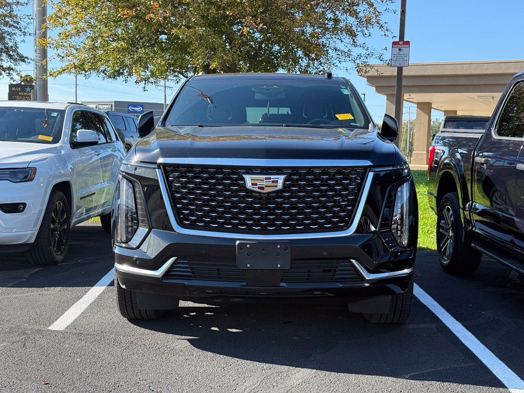 2025 Cadillac Escalade Luxury