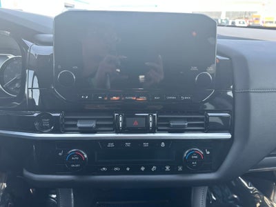 2025 Nissan Pathfinder SL 4WD