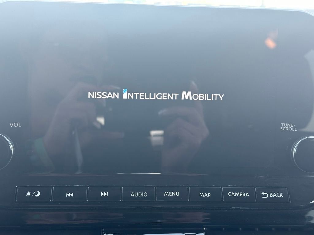 2025 Nissan Pathfinder SL 4WD