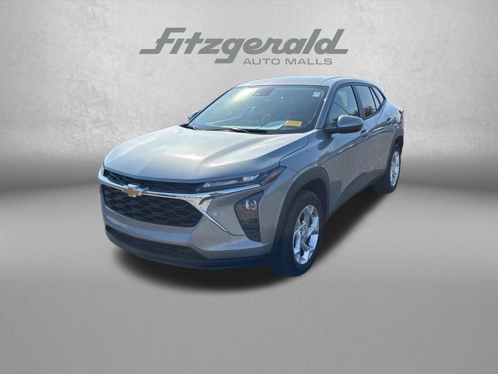2025 Chevrolet Trax LS